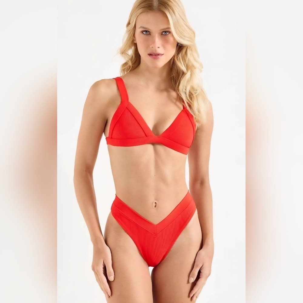 Oneone Bold Red Bikini Set  ***Please Note***              (M Bottoms) (Lg Top) - Picture 3 of 11